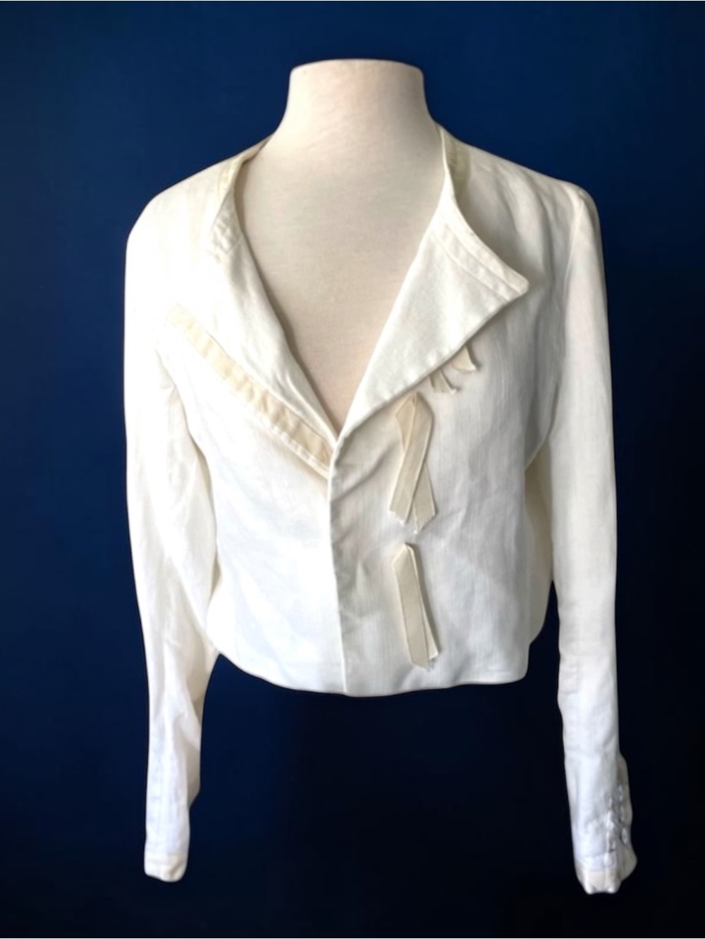 DRIES VAN NOTEN 100% Linen Cropped White Jacket